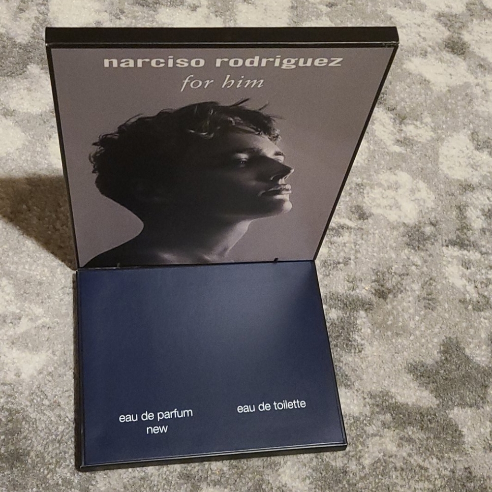 Narciso Rodriguez display board